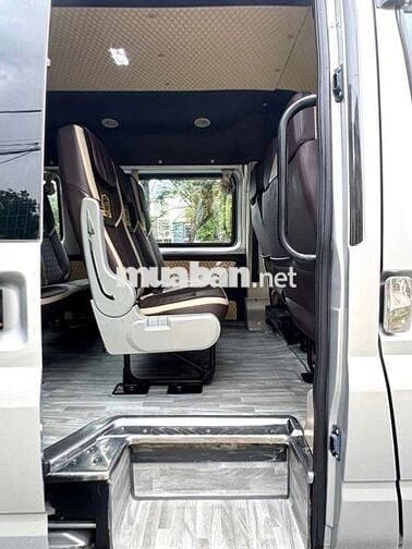 FORD TRANSIT SVP 16 CHỖ SX2018 - 178000 km
