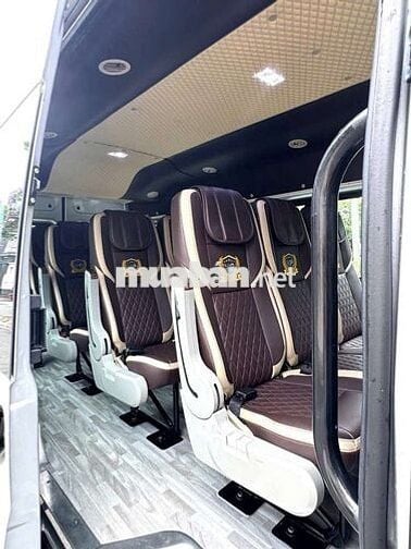 FORD TRANSIT SVP 16 CHỖ SX2018 - 178000 km