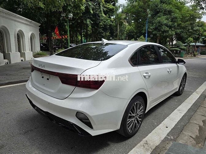 Kia K3 Luxury 1.6 AT sản xuất 2022 siêu lướt