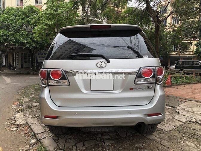 Fortuner 2016 máy dầu số sàn, màu bạc
