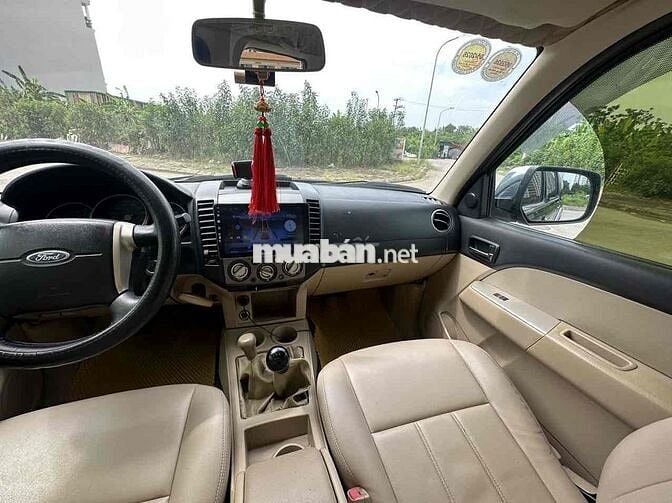 Ford Everest 2008 2.5L 4x4 MT - 51815 km