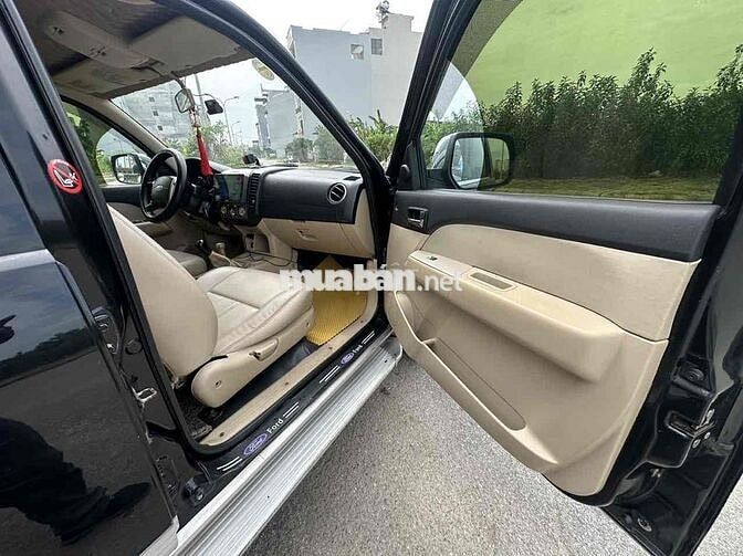 Ford Everest 2008 2.5L 4x4 MT - 51815 km