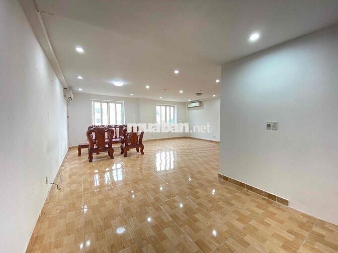 VĂN PHÒNG 85M2 SÁT CITY LAND-VÓ BÃI XE Ô TÔ-