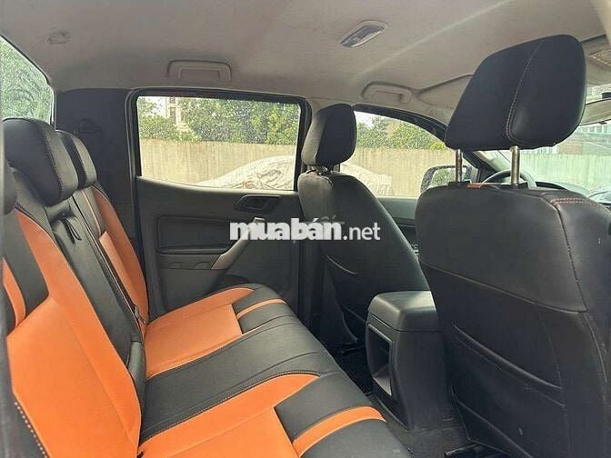 Ford Ranger XLS 2.2AT 4x2 sx2016 BH 6 tháng xe đẹp