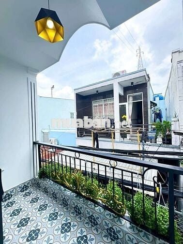 Cho thuê nhà full nội  thất  đường  trần văn khánh, q7
