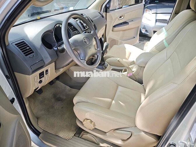 Toyota Fortuner 2011 2.5G - 16000 km