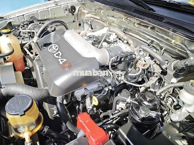Toyota Fortuner 2011 2.5G - 16000 km