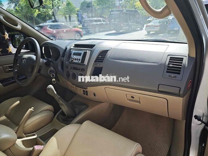 Toyota Fortuner 2011 2.5G - 16000 km