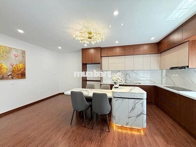 VIP! Nhà mới Minh Khai 5 tầng thang máy, 5 ngủ đủ công năng.