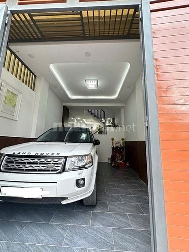 Bán nhà 3 tầng, đường ô tô, đường 827, Phú Hữu, Tp HCM, 