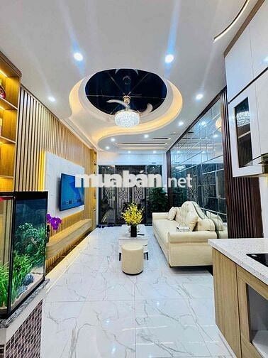 Bán Nhanh Nhà Mới 7 Tỷ Phạm Văn Đồng-32m2 5 Tầng