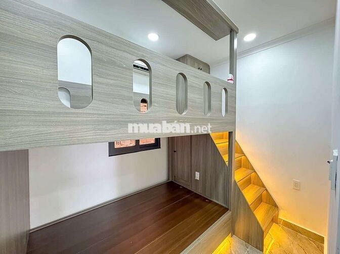 Cho thuê nhà full nội  thất  đường  trần văn khánh, q7