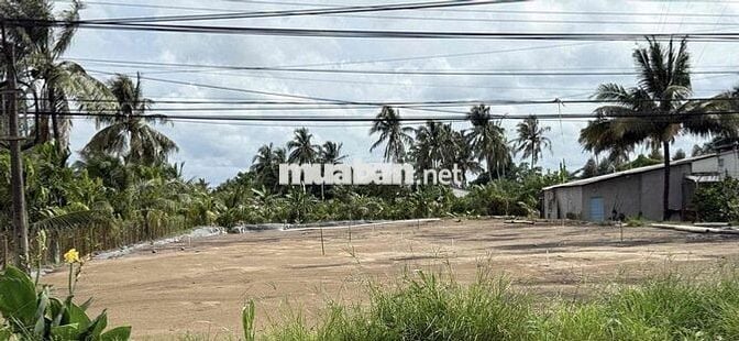 cần bán gấp 554m 2măt tiền ngang 11m ngay Vòng Xoay VĐ3 Vĩnh Thanh