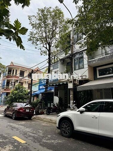 Cho Thuê Nhà Nguyên Căn 2,5 Tầng - Đường Nguyễn Phong Sắc