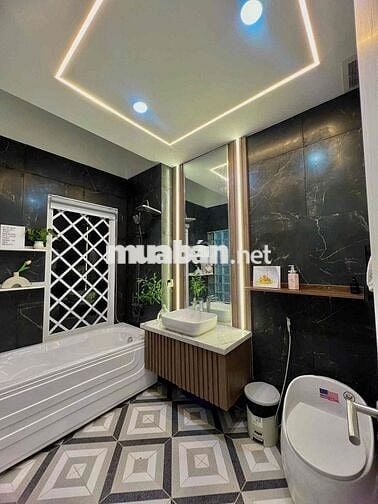 Căn Nhà thuê full nội thất xịn Y moan - Sân oto