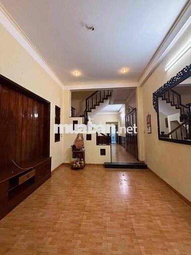 Cho Thuê Nhà Nguyên Căn 2,5 Tầng - Đường Nguyễn Phong Sắc