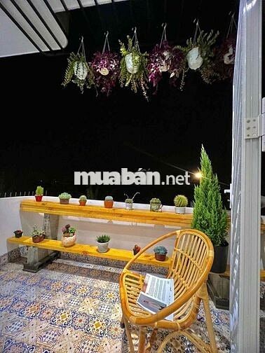 Căn Nhà thuê full nội thất xịn Y moan - Sân oto