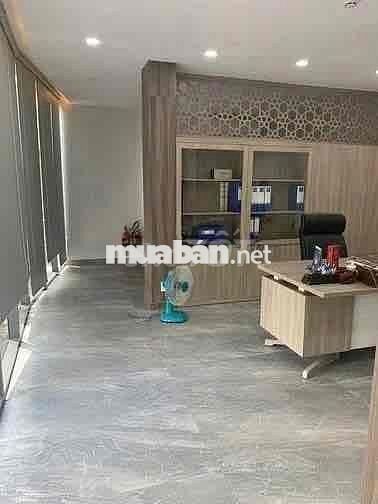Cho Thuê Nhà Mặt Tiền Ngang 10m Phạm Văn Đồng, Phường 1, Gò Vấp