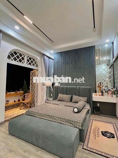 Căn Nhà thuê full nội thất xịn Y moan - Sân oto