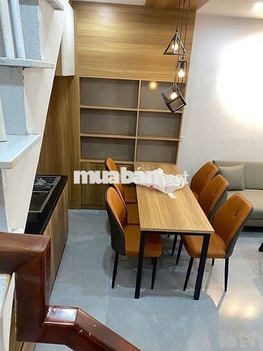 Bán Nhà Bạch Đằng 22M x 4T,MT: 4,3M Giá 5,8 Tỷ.Full nội thất, 30m ô tô