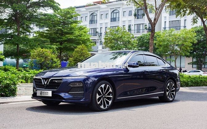 VinFast Lux A2.0 Premium 2.0 AT 2020