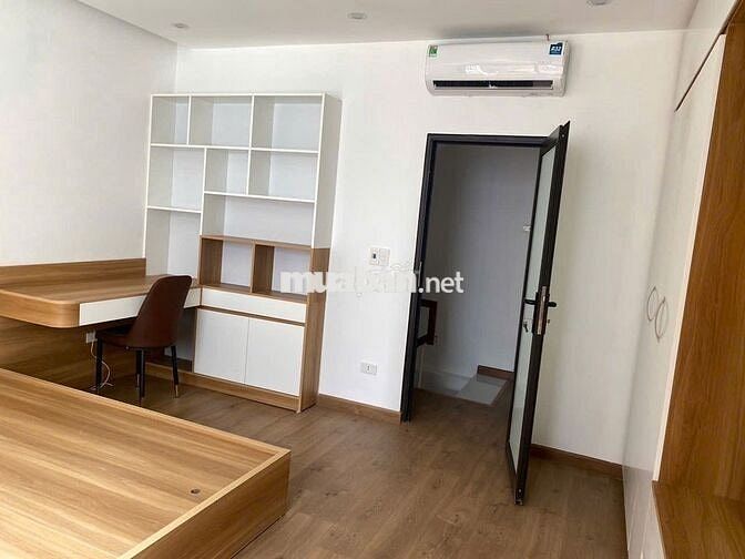 Bán Nhà Bạch Đằng 22M x 4T,MT: 4,3M Giá 5,8 Tỷ.Full nội thất, 30m ô tô