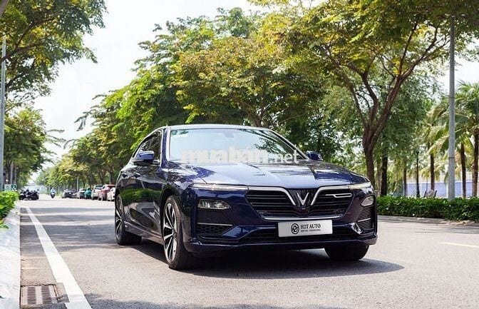 VinFast Lux A2.0 Premium 2.0 AT 2020