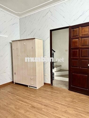 Cho thuê nhà riêng 3 tầng 25m2, 3 phòng ngủ, 1 phòng khách