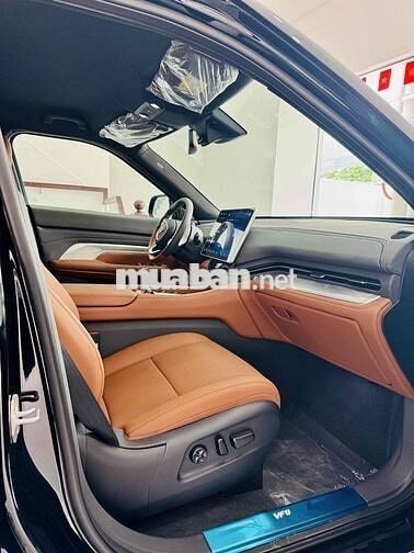 VINFAST VF9 PLUS 7 CHỔ TRẦN THÉP MỚI NHẤT 2025