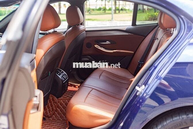 VinFast Lux A2.0 Premium 2.0 AT 2020