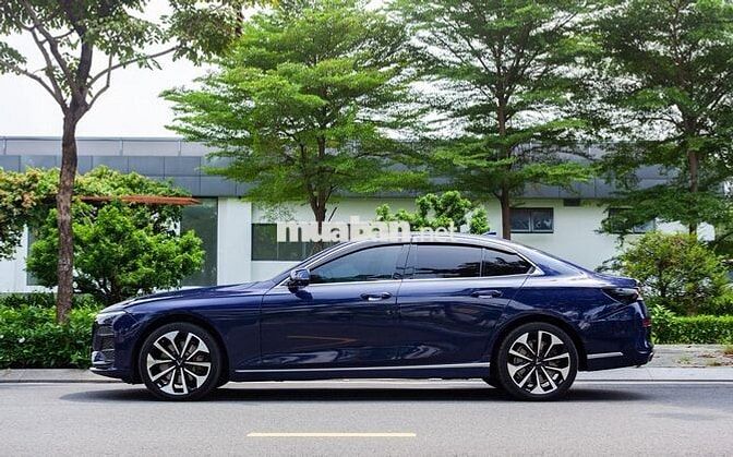 VinFast Lux A2.0 Premium 2.0 AT 2020