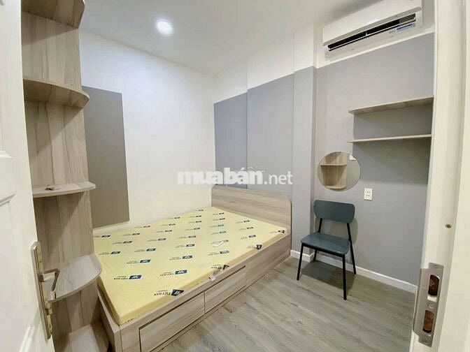 CĂN 2 PN, BAN CÔNG, TÁCH BẾP, FULL NỘI THẤT NGAY VÒNG XOAY HÀNG XANH