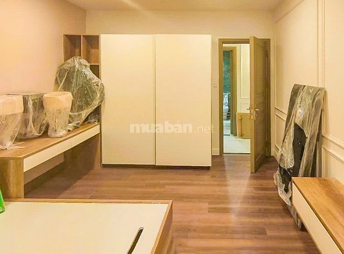 Bán Penthouse tại Vinhomes Central Park - Park 1 gồm 4 phòng ngủ 180m2