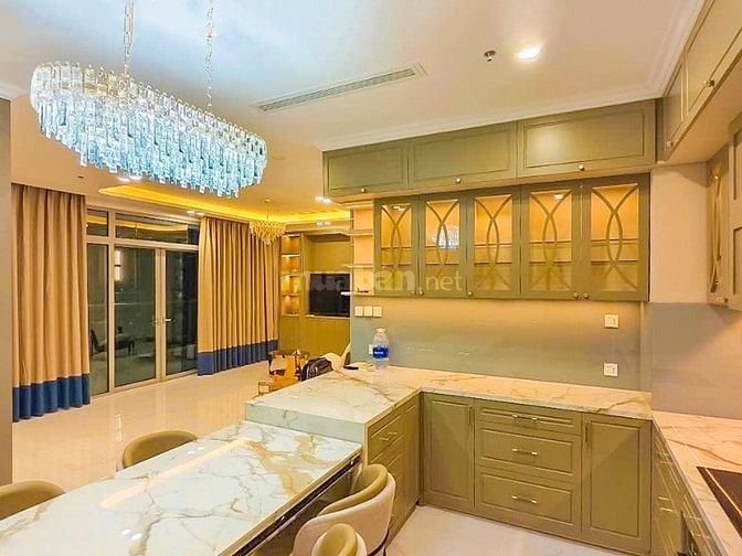 Bán Penthouse tại Vinhomes Central Park - Park 1 gồm 4 phòng ngủ 180m2
