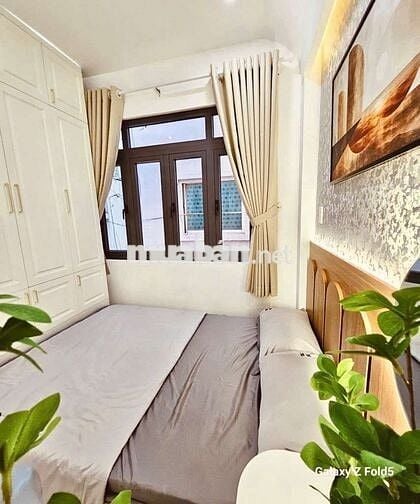 LUNG LINH - HỒ VĂN HUÊ - 3 TẦNG - 3PN - HẺM Ô TÔ
