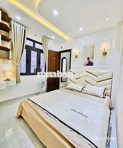 LUNG LINH - HỒ VĂN HUÊ - 3 TẦNG - 3PN - HẺM Ô TÔ