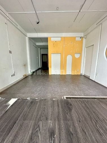 Chính chủ cho thuê mặt bằng nhà 21 Phan Đình Phùng, Phú Nhuận. Gần chợ