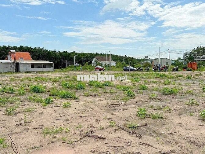 200m2 đất mặt tiền đường nhựa, ngay KCN Becamex Chơn Thành