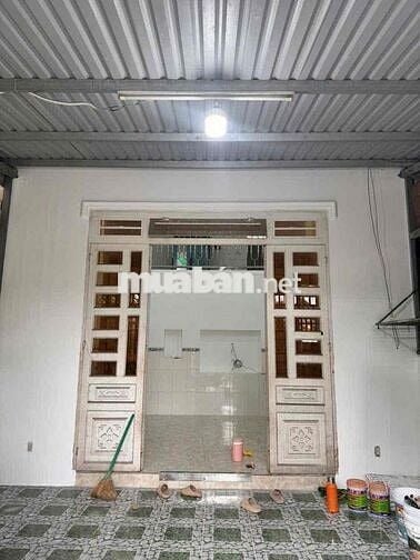 🟢BÁN NHÀ BÌNH DƯƠNG        Nhà sổ riêng cấp 4 gác lửng đúc sổ hoàn côn
