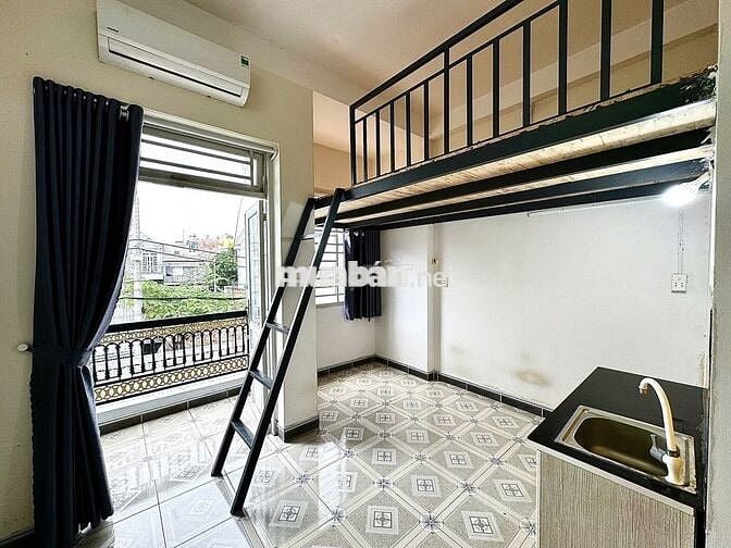 PHÒNG GÁC FULL NỘI THẤT GẦN GTVT 800M - CVPM 2KM CÓ MÁY LẠNH TỦ LẠNH