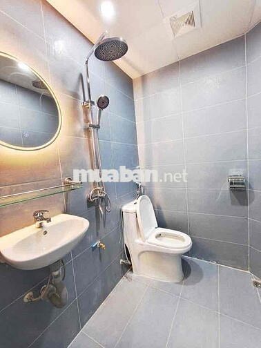 Bùi Xương Trạch Nhà 5T - diện tích 32m-nội thất xịn sò trung tâm Thanh