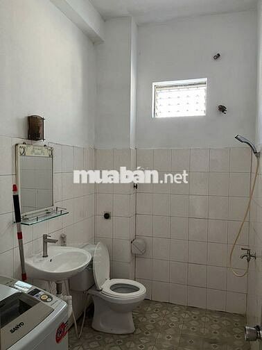 Cho thuê phòng trống (máy lạnh) 19m2