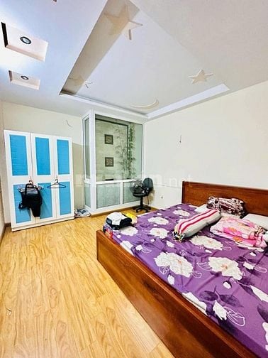 Bán nhà Nguyễn Chí Thanh, 4 tầng, phân lô, có vỉa hè, ô tô tránh. 