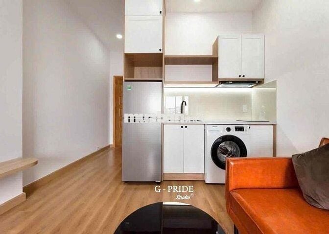 Căn hộ 1 Phòng ngủ, Full nội thất, Nhà mặt tiền, thang máy
