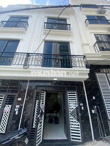 Nhà 4T*40m2 full nội thất- ngõ thông ô tô qua nhà-Gần QL6- Giá 3,1 tỷ
