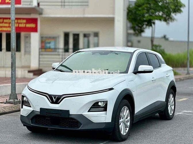 VF6 Eco Suất quà tặng đã bao gồm lăn bánh