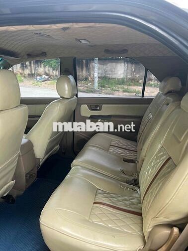 Toyota Fortuner 2010 2.5G - 180000 km