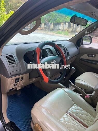 Toyota Fortuner 2010 2.5G - 180000 km