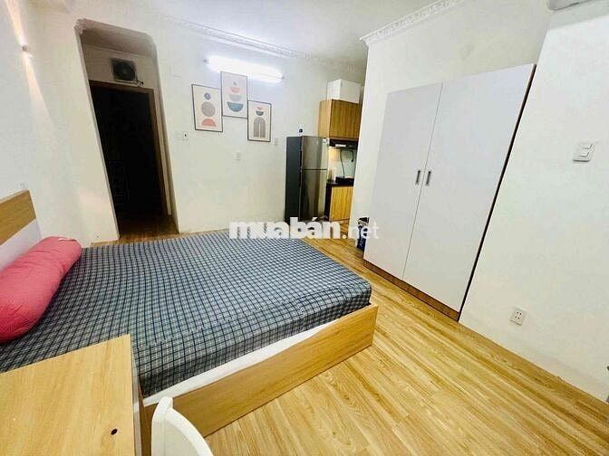 Căn hộ Studio 35m2 mới cửa sổ lớn thoáng gần sân bay ở Hoàng Văn Thụ