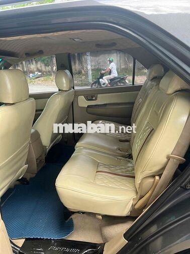 Toyota Fortuner 2010 2.5G - 180000 km